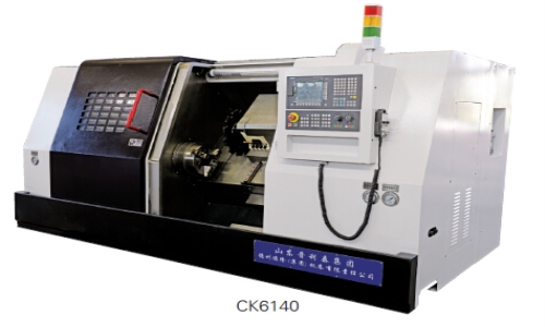 Máy tiện CNC